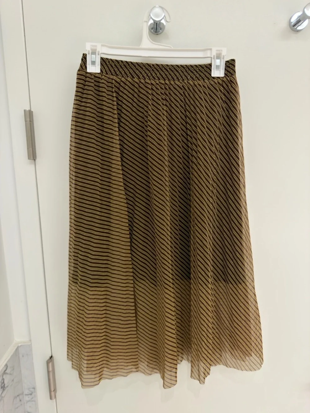 Women's Pleated Midi Skirt in Brown Stripe - Picture 2 of 4